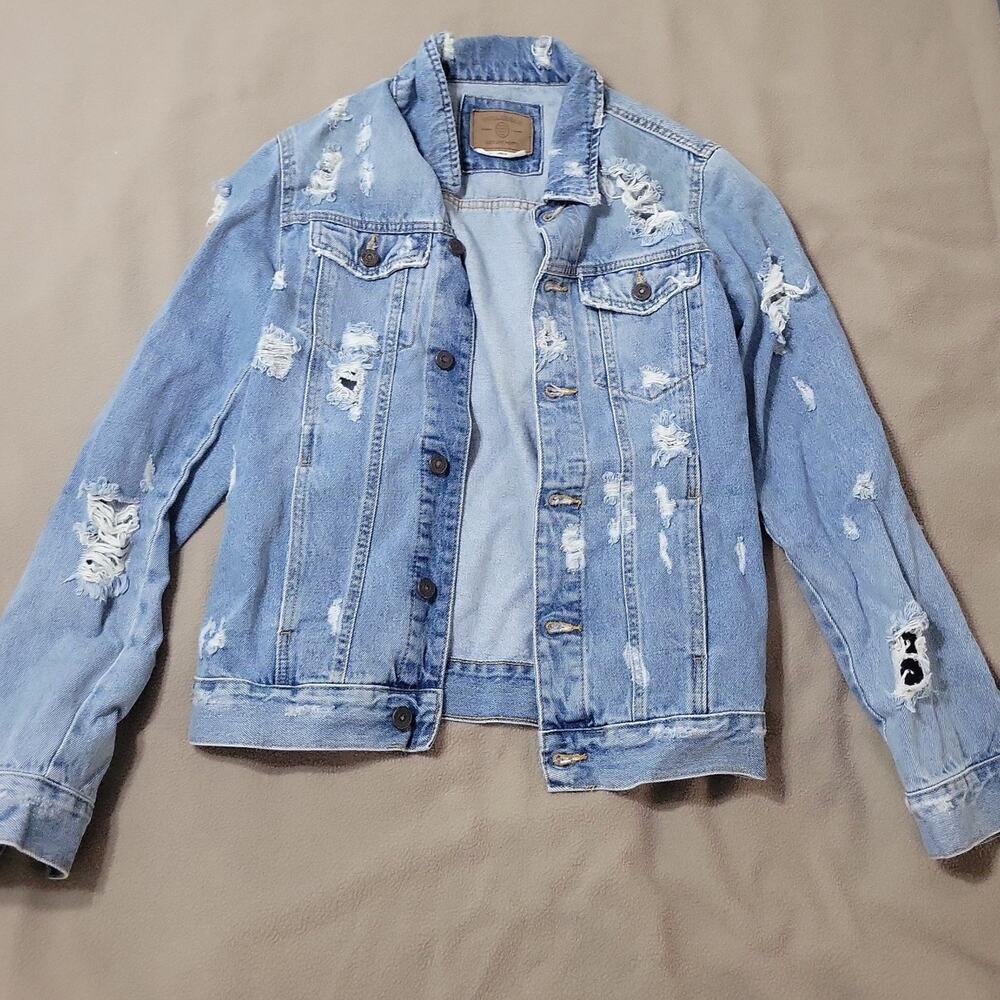 Pulls & Bear Denim Jacket Size M